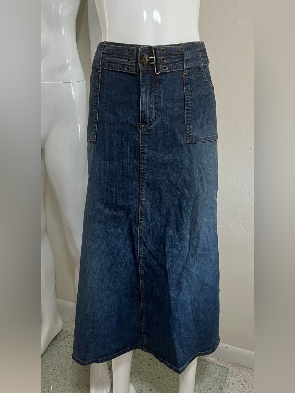High-Waist Dark Blue Denim Bootcut Skirt with Belted Waist